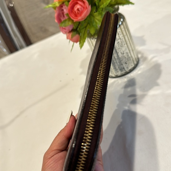 Authentic Louis Vuitton Tyga organizer - Picture 7 of 16